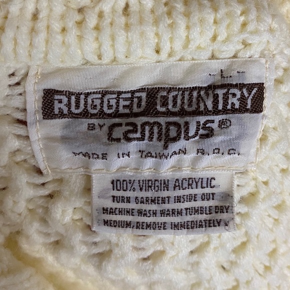 Vintage 80’s Cream Collared Split-Neck Sweater w/ Pockets - Picture 6 of 8